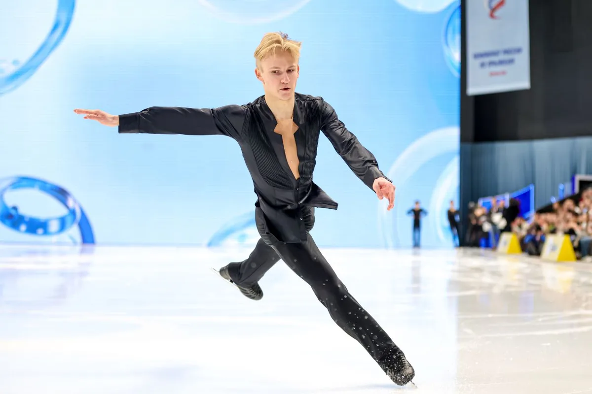 Матвей Ветлугин выполнил три квада в произвольной программе на турнире Lombardia Trophy