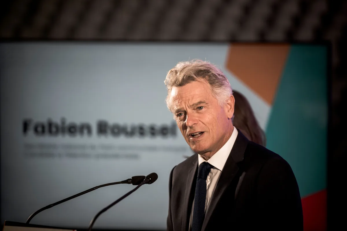 Fabien Roussel ne veut plus faire "le tonton sympa qui fait une blague beauf pendant les repas"