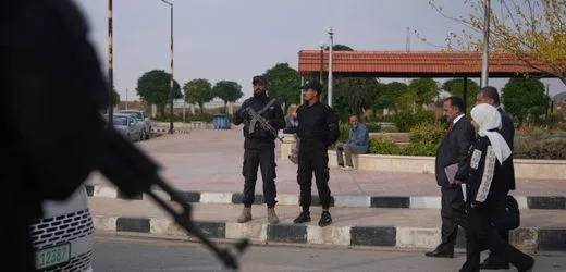 Syrien: Zwei Menschen wegen Massaker an Alawiten zum Tode verurteilt