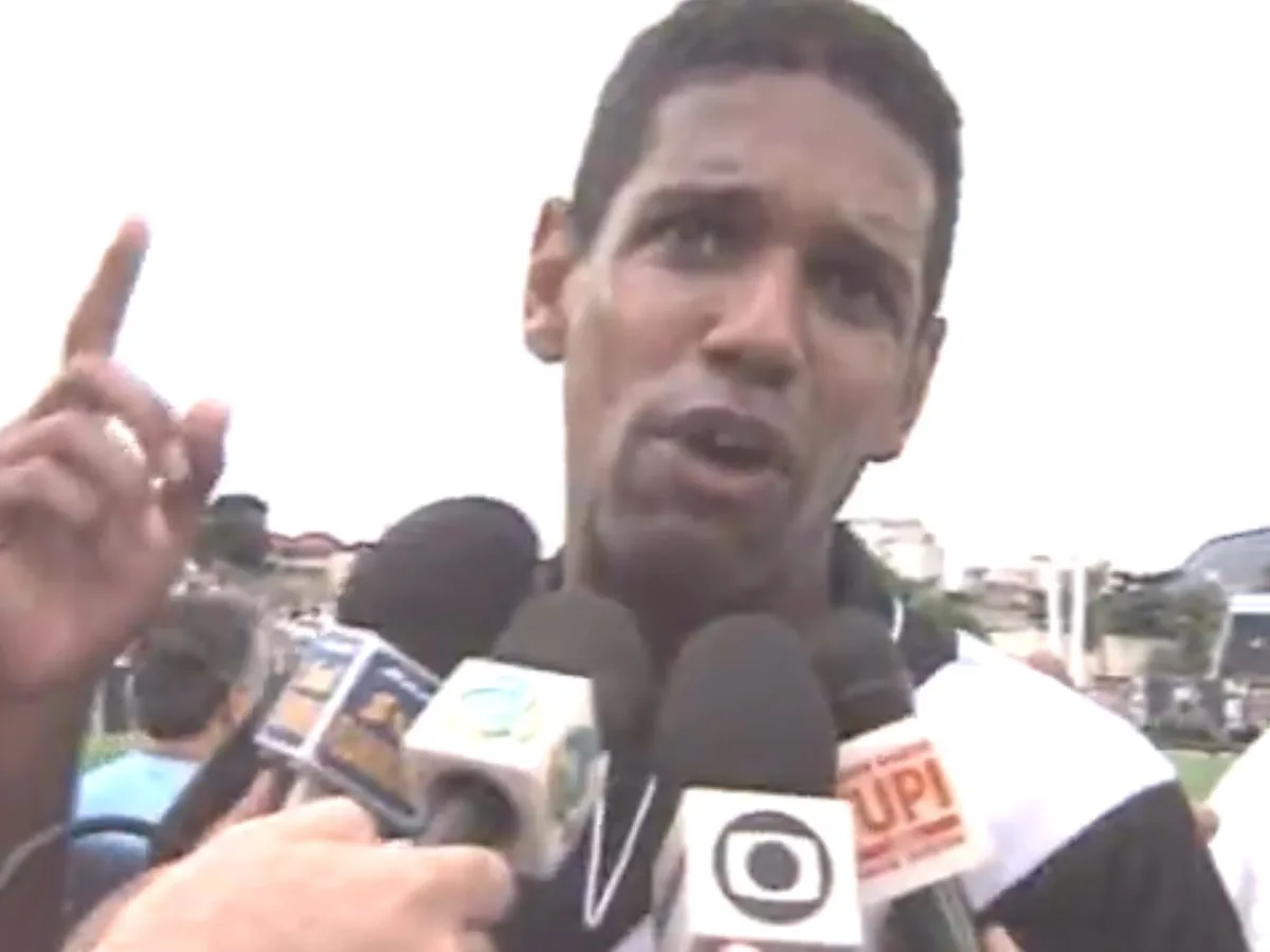 Morre Henrique, ex-zagueiro campeão pelo Vasco, aos 49 anos