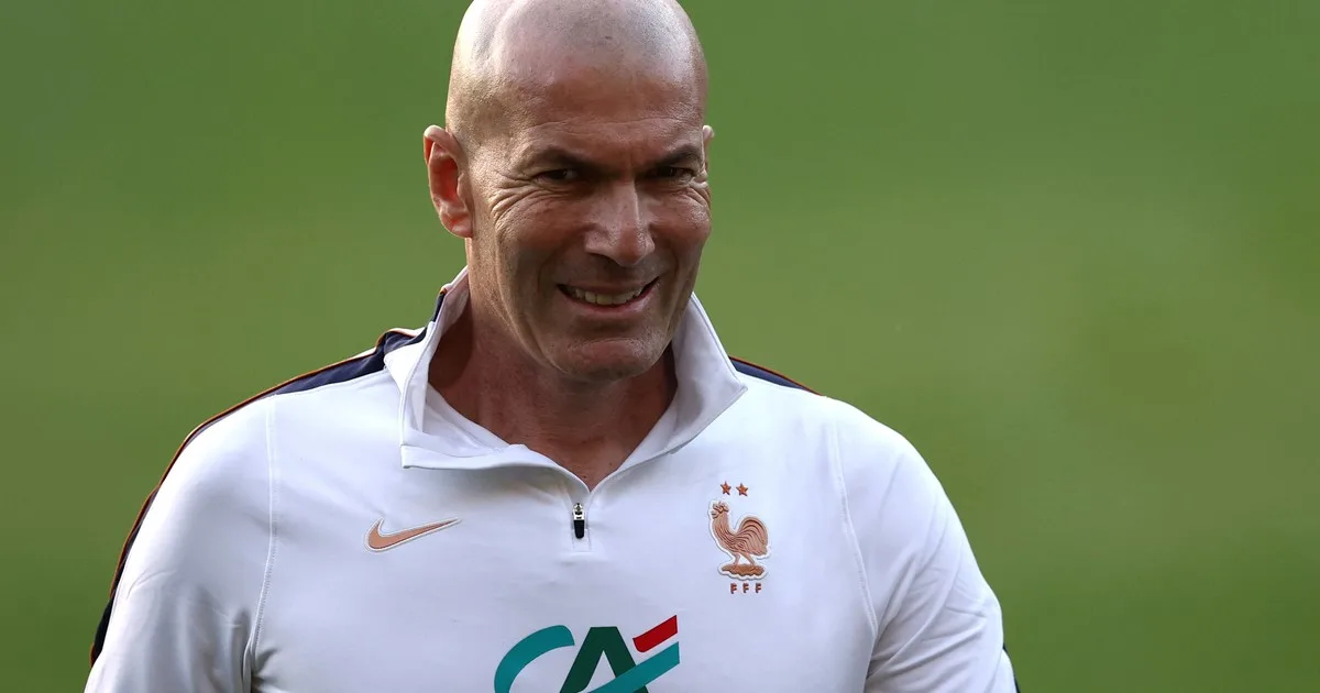 Empezó el ciclo de Zizou: así fue la primera práctica de Zinedine Zidane en Francia