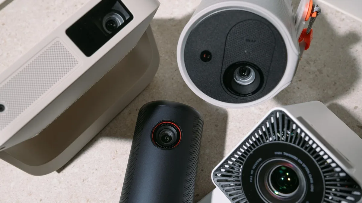 Kaufkosmos: Welcher bringt Kinoatmosphäre ins Wohnzimmer? Fünf Mini-Beamer im Test