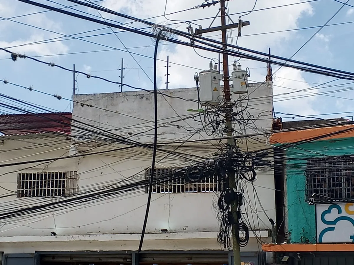 Denuncian robo de más de 300 metros de cable de Cantv en Catia