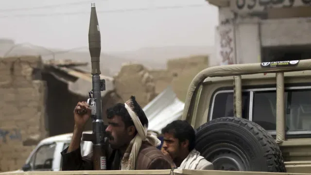 Huthis reivindicam ataques na Arábia Saudita que fizeram 13 mortos