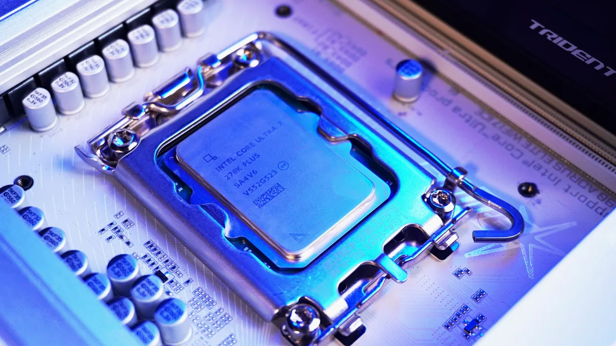 Intel Core Ultra 7 270K Plus tem mais núcleos e pode ser ótimo para profissionais