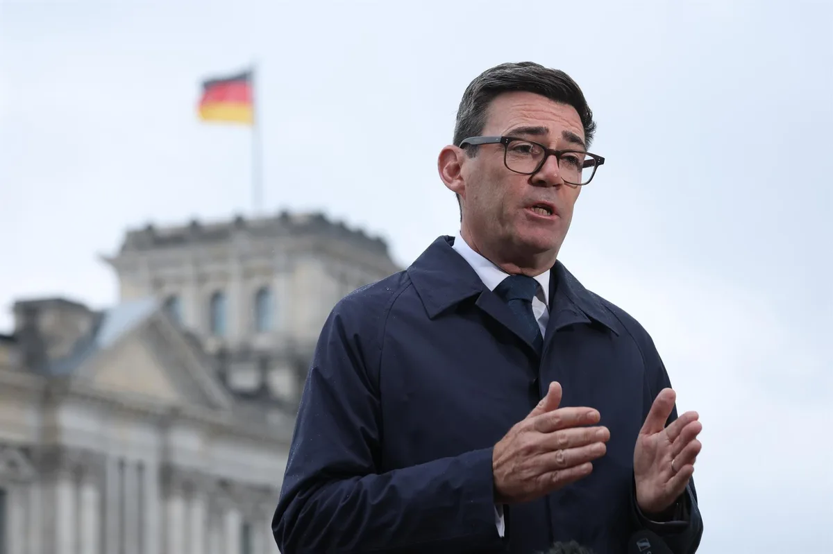 Burnham asegura que "hubo interferencia rusa" en el referéndum del Brexit