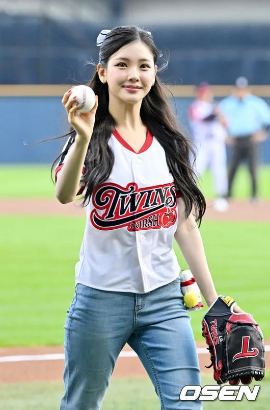 “어릴 때부터 LG 팬” 걸그룹 베이비돈크라이 2년 연속 시구 확정…‘바둑 전설’ 이세돌도 잠실 마운드 오른다