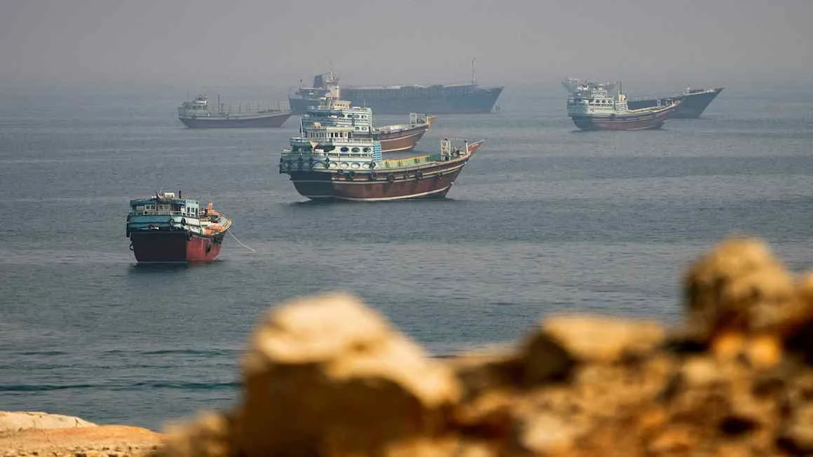 US proposes $10bn fund with Arab allies to bypass Hormuz