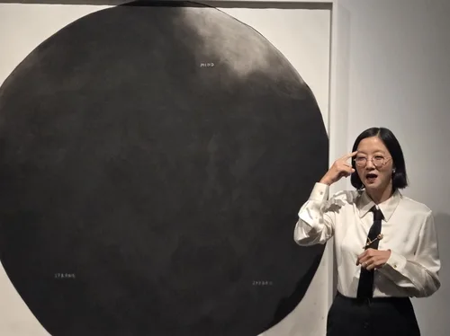 수어로 빚은 마음부터 제주 물들인 빛까지…갤러리현대 두 전시
