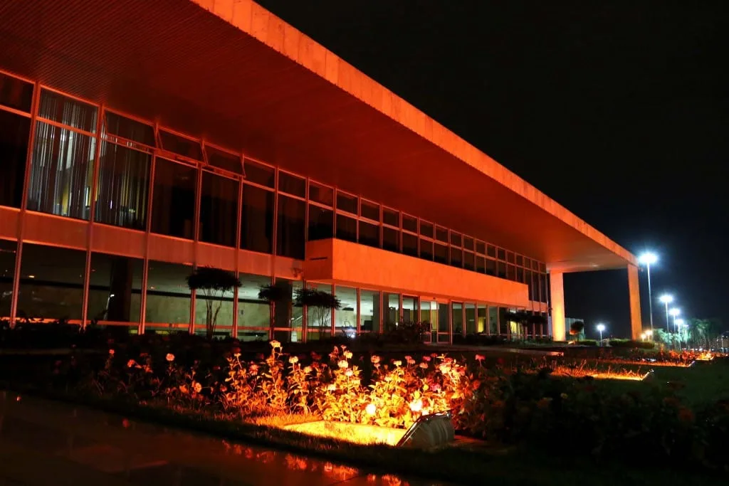 Sinpro promove debate com candidatos ao GDF