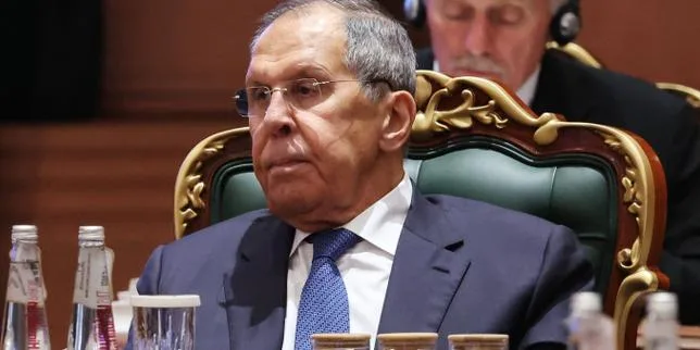 EN DIRECT, guerre en Ukraine : Sergueï Lavrov, le ministre des affaires étrangères russe, menace l’Europe « d’une guerre très courte » en cas d’attaque contre la Russie