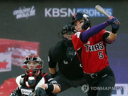 40홈런-100타점 앞둔 KIA 김도영, KBO리그 8월 MVP