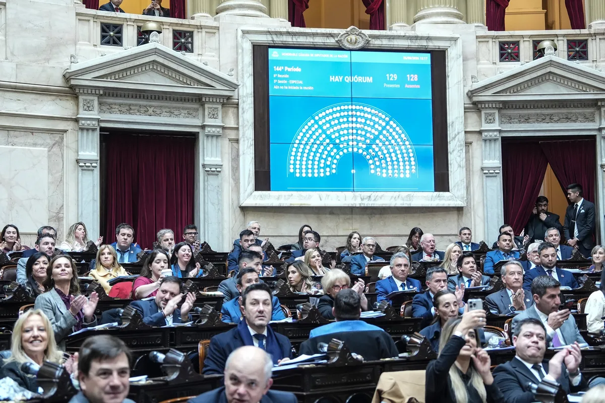 El oficialismo va por la media sanción de Inocencia Fiscal II y la reforma del BCRA pero se coló la morosidad en el debate