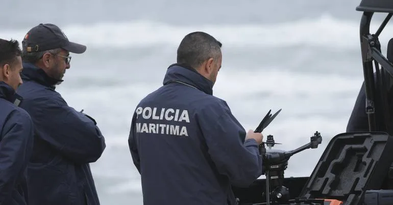 Retomadas buscas por pescador desaparecido em Peniche