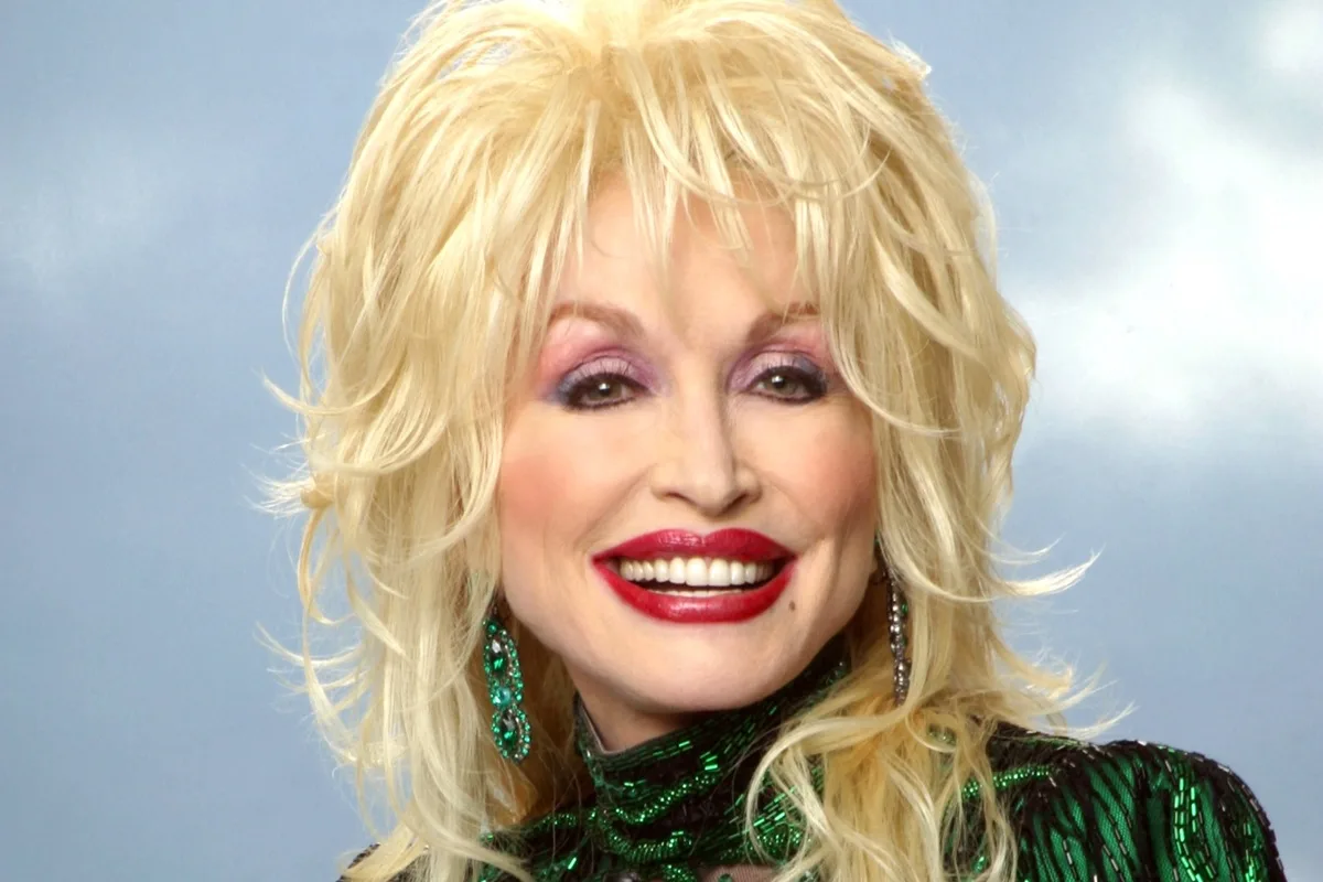 De Jolene a Miley Cyrus: 7 marcos do legado de Dolly Parton