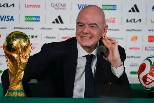 UEFA's Ceferin tells Infantino to go, but 'not interested' in replacing him