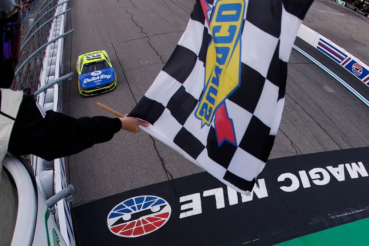 NASCAR Cup: Blaney segura Wallace no fim e vence em New Hampshire