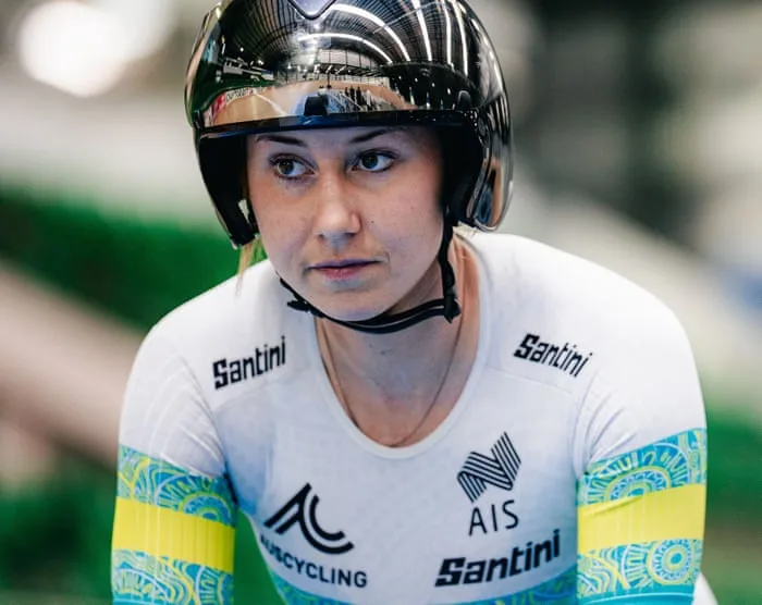 Australian rider says she was nearly hit by car at Tour of Britain Women