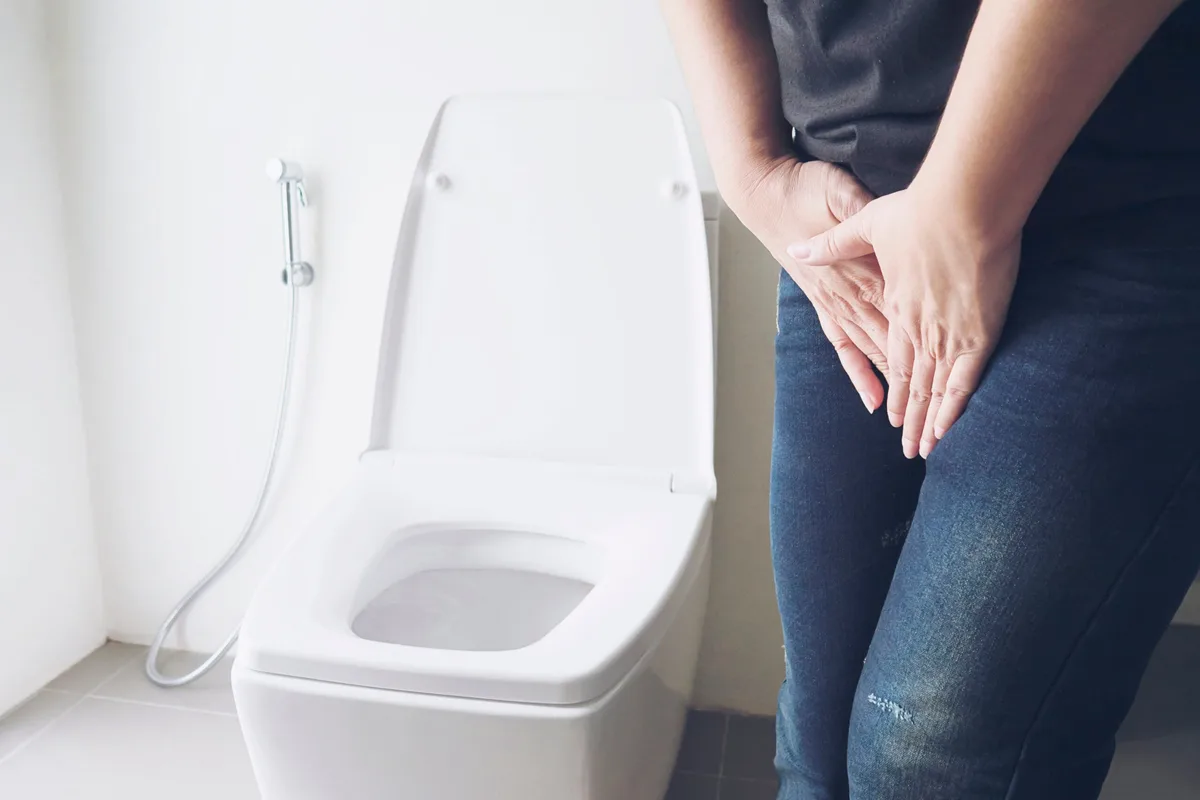 O que acontece se jogar papel no vaso sanitário?