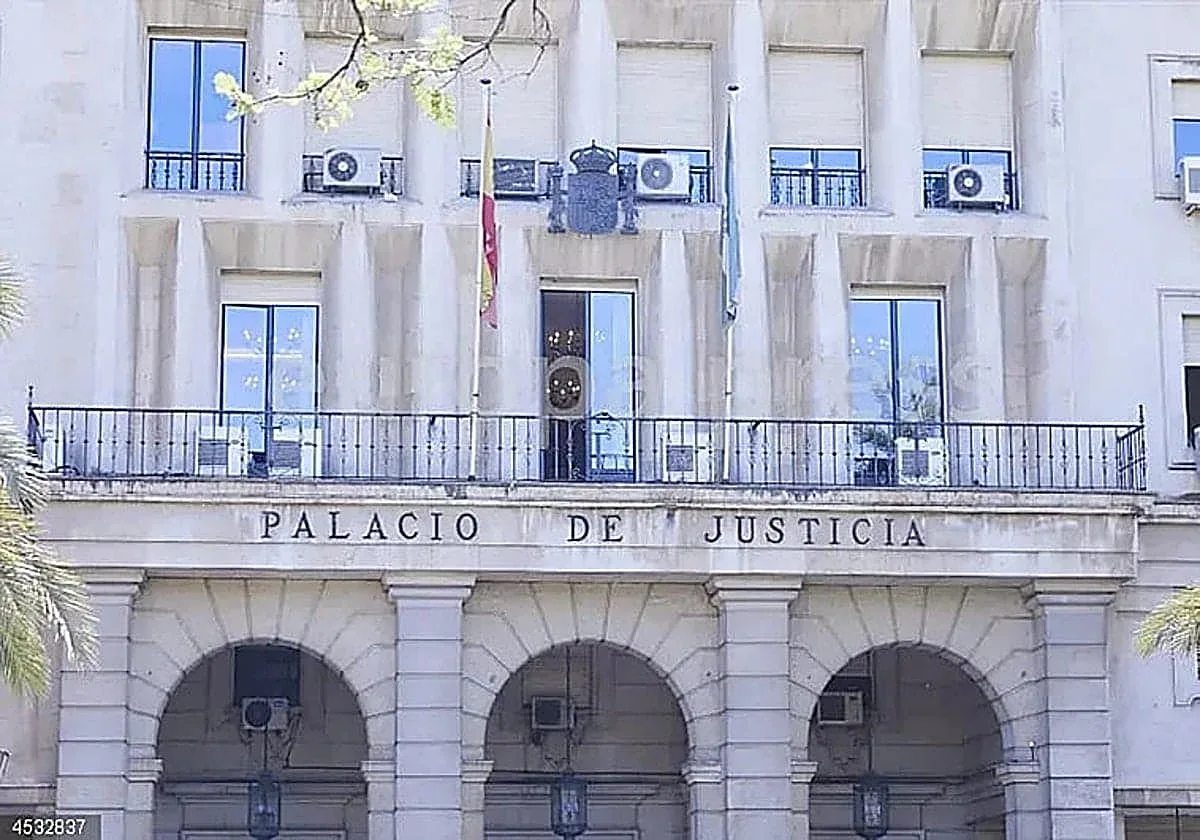 Dos hermanos raptan a su madre senil para quedarse con su patrimonio