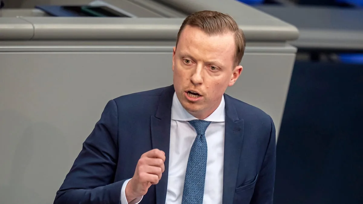 Bundestag hebt Immunität von SPD-Abgeordnetem Ahmetovic auf