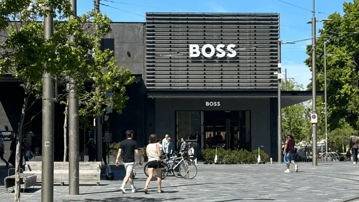 Grupo Frasers falha OPA mas fica com 48% da Hugo Boss