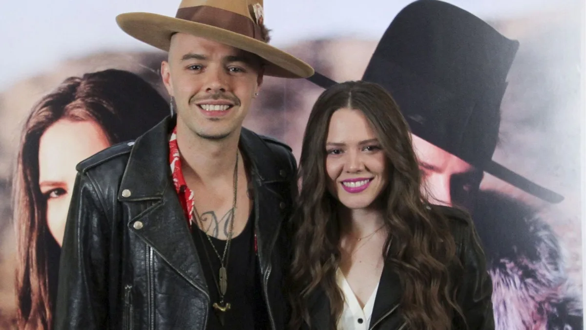 Jesse Huerta reaparece tras polémica y niega desplante a la prensa y Joy: “Mi hermana siempre tendrá todo mi amor”