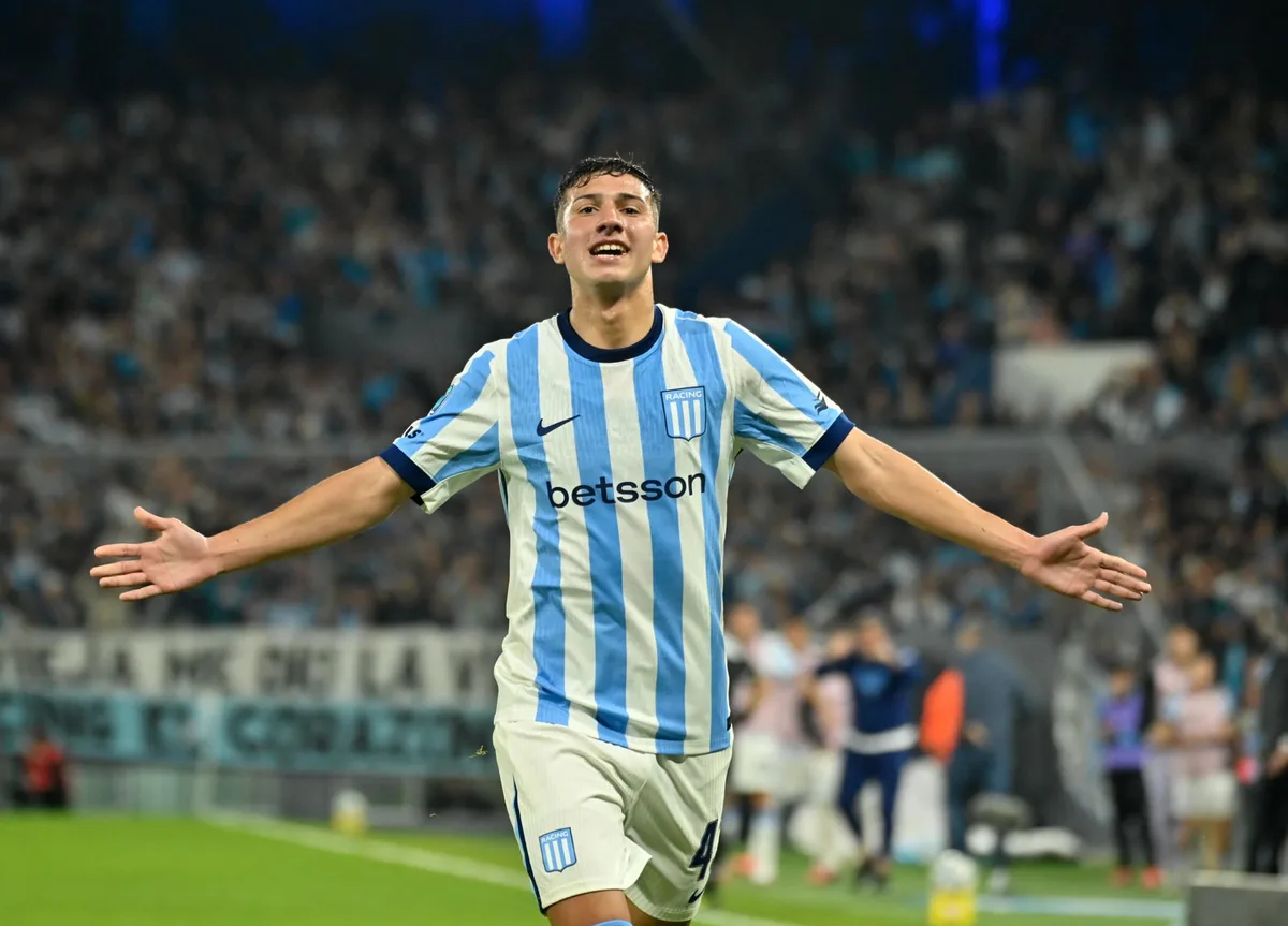 Los golazos de Racing ante Sarmiento y el duro choque entre Cambeses y Marcos Rojo
