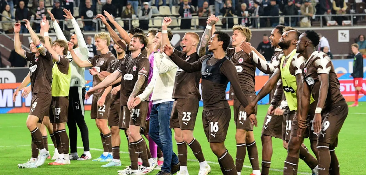 „Das haben wir verdammt noch mal gebraucht“, seufzt der Pauli-Coach