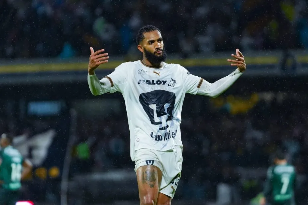 Juninho, ex-Flamengo, marca e Pumas encerra jejum de seis jogos sem vencer
