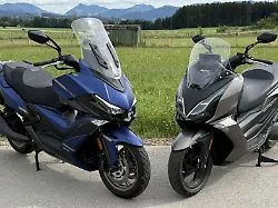 Zwei Scooter, zwei Charaktere: Kymco Downtown GT 350i TCS und Kymco Xciting VS 400i ABS im Vergleich