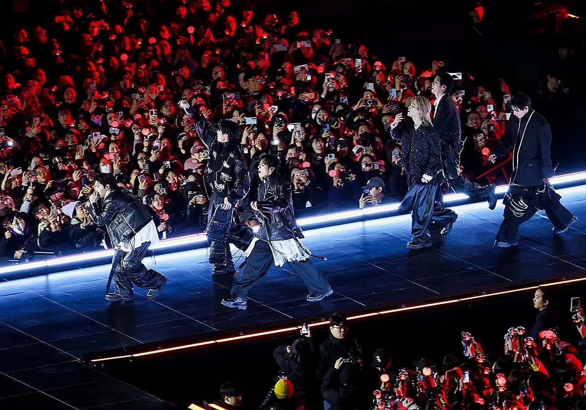 Entrenamiento de élite, tragedias y mucha ambición: ¿Qué hay detrás de la fábrica de ídolos del K-Pop?