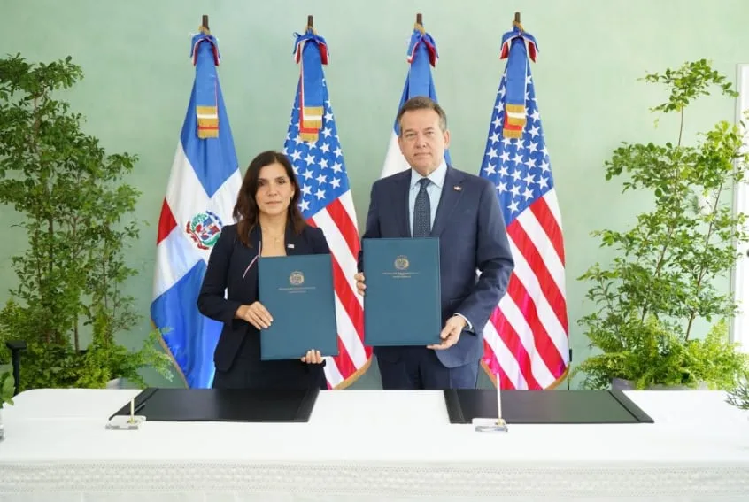 República Dominicana y Estados Unidos acuerdan cooperación para extraer y procesar minerales críticos y tierras raras