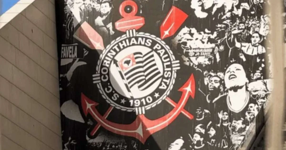 Quantia milionária em disputa, atitude envolvendo patrocinador e declaração de Fernando Diniz: as últimas notícias do Corinthians