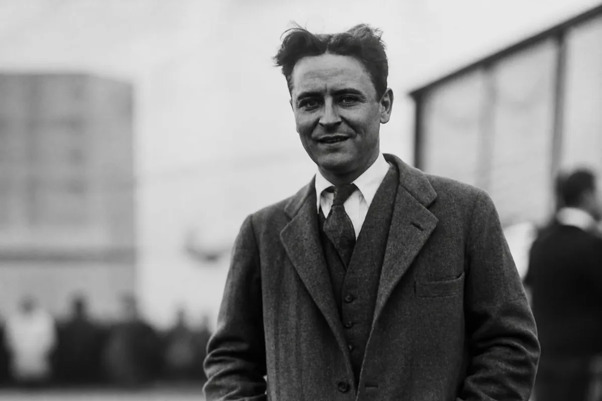 130 años del nacimiento de F. Scott Fitzgerald, el escritor que retrató el sueño americano desde adentro
