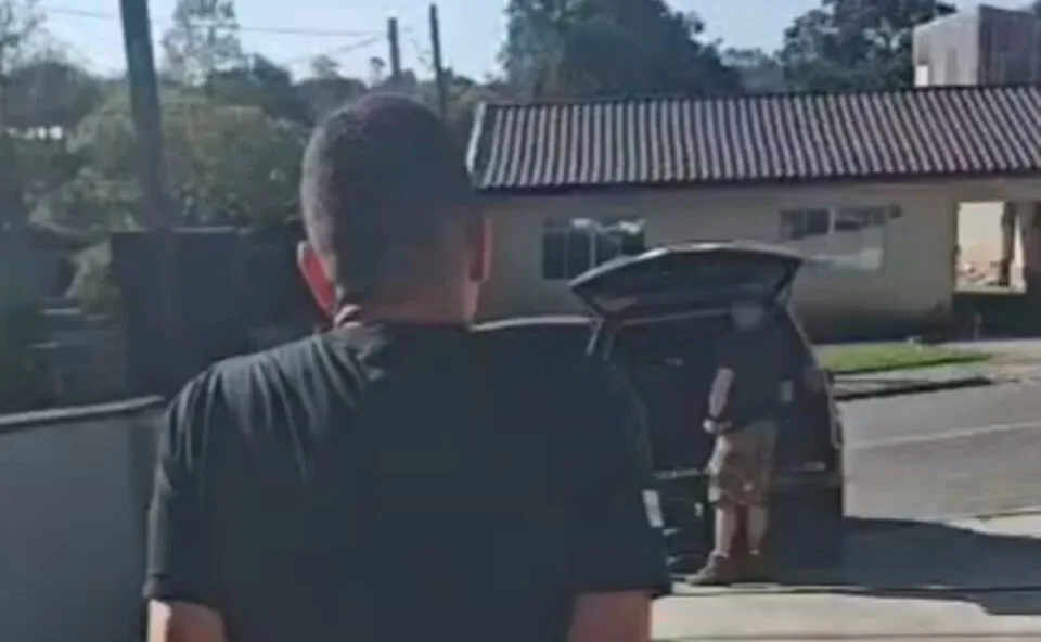 Homem procurado por matar idoso a facadas é preso em Colombo