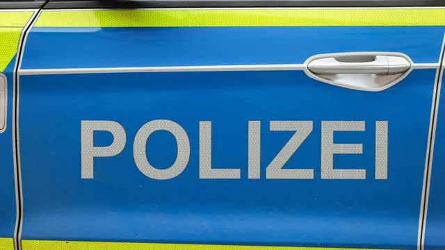 Badeunfall: 30-Jähriger stirbt bei Badeunfall in alter Tongrube