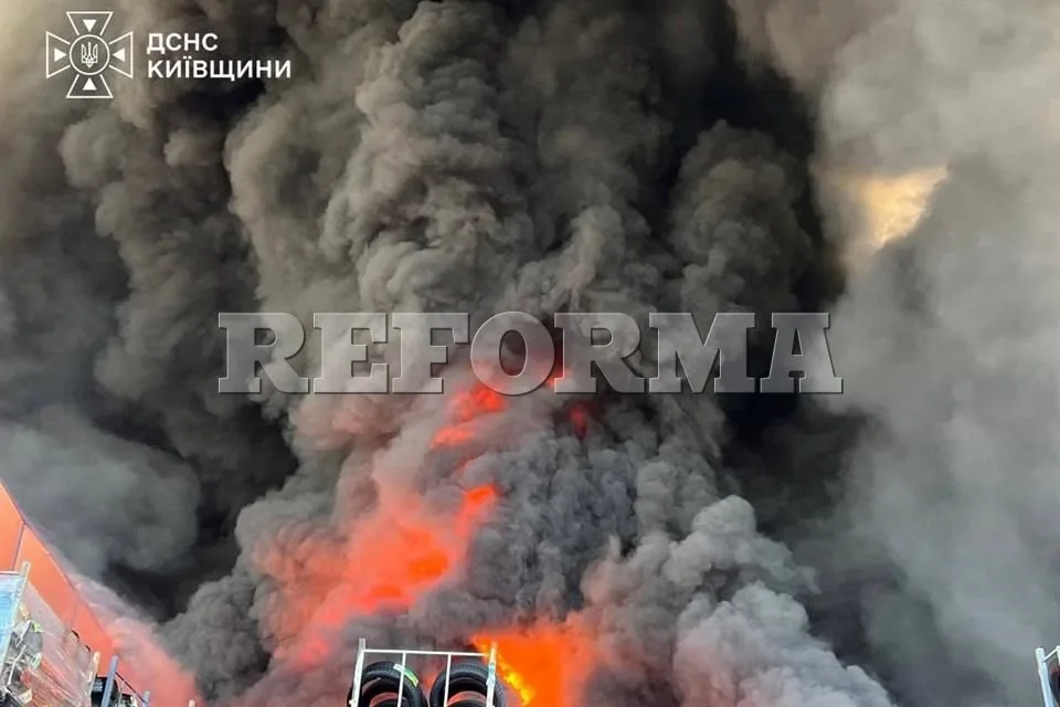 Mueren al menos 37 por ataque ruso a depósito en Kiev
