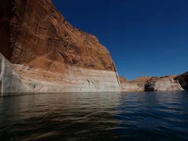Possible human remains discovered in Lake Powell