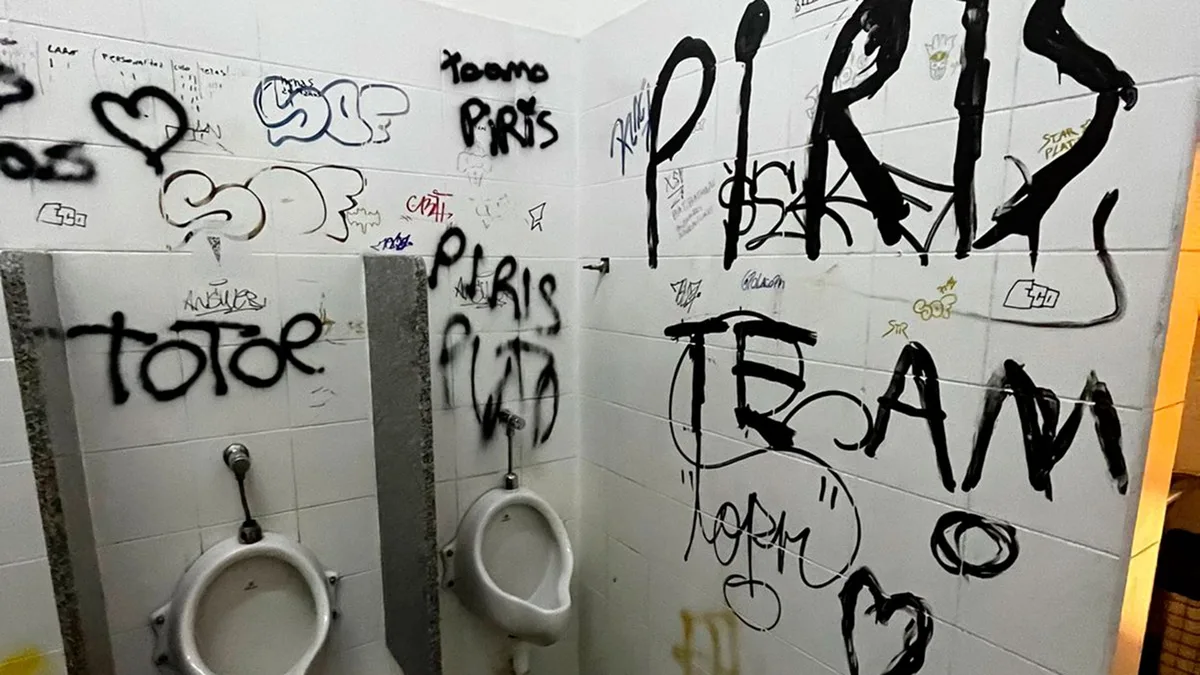 Las escuelas porteñas deberán asumir el costo de los daños y grafitis realizados por sus alumnos