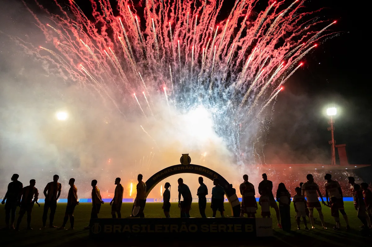 Com promoção, CRB começa nesta terça a vender ingressos para jogo contra o Criciúma