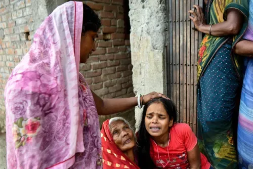 India festival boat capsize kills 13 children
