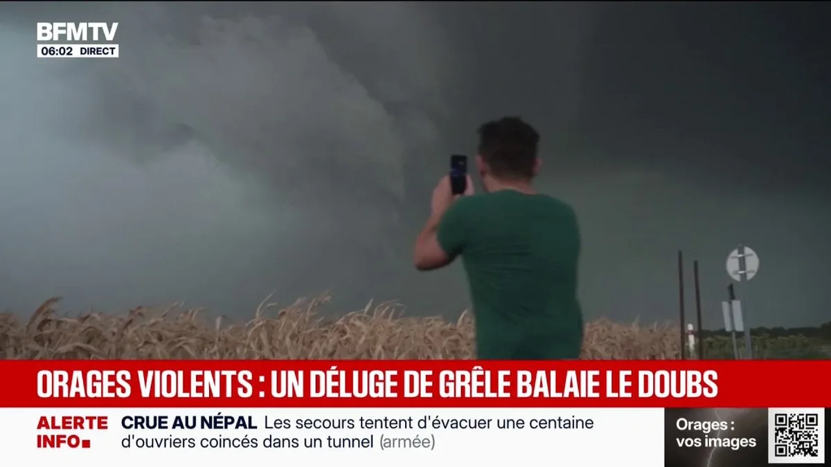 "On voit une énorme rotation": BFMTV aux côtés des chasseurs d'orages