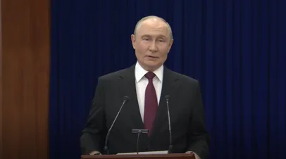 «Заявка на государственный терроризм»: Путин — об угрозах Зеленского в адрес гражданской авиации в РФ