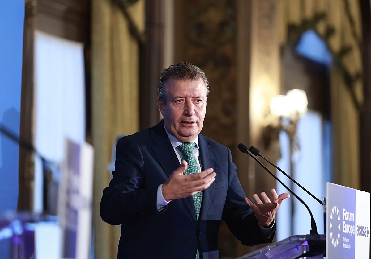 Javier Fernández ya asume que habrá «batalla» con el PP por la Diputación de Sevilla