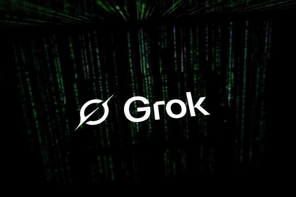 Grok transformou imagens antigas em pornografia, diz ação judicial
