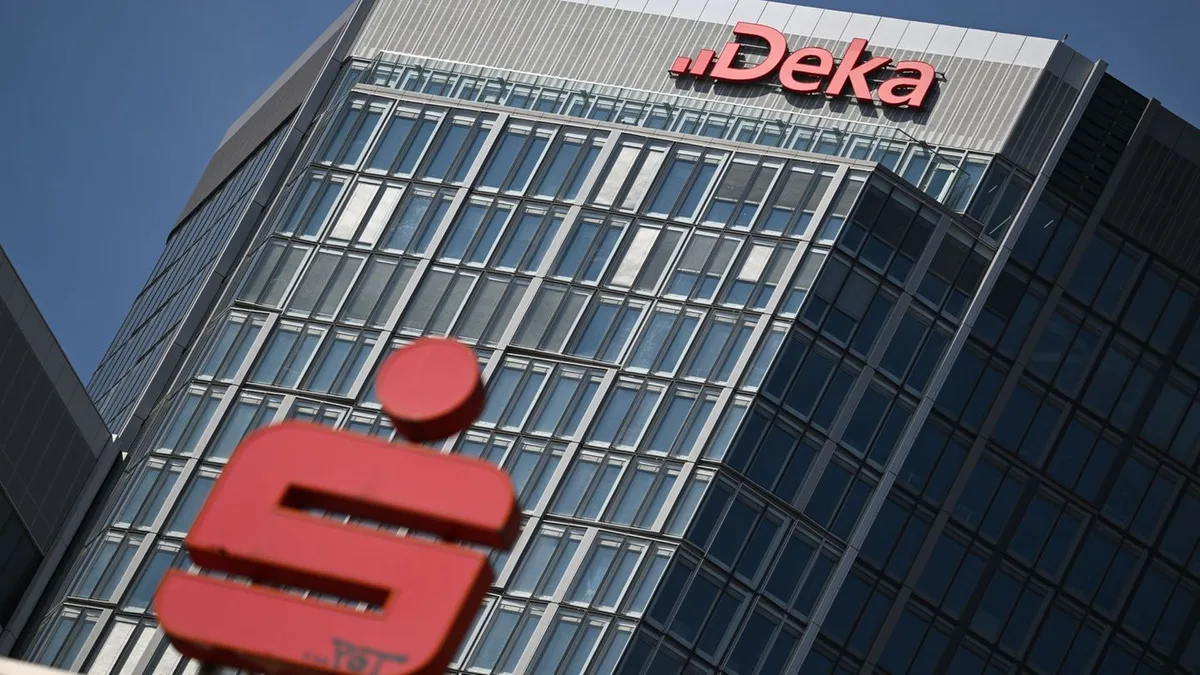 Sparkassen: Boomender Fondsabsatz: Dekabank hebt Gewinnprognose an
