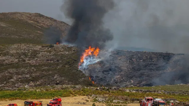 Mais de mil bombeiros combatem quatro fogos na região Norte