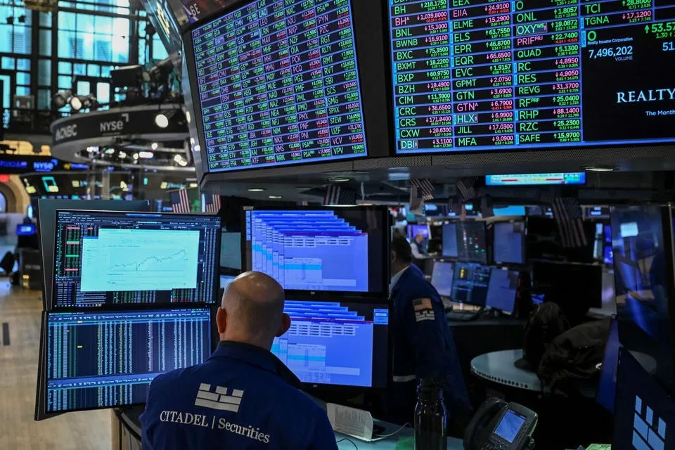 Tech Selloff Extends On Hot Inflation Data, AI Spending Woes