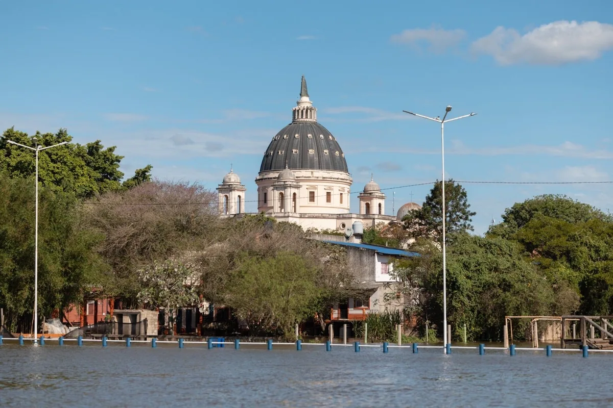 El Niño: las aguas del río Paraná ingresaron a la ciudad de Corrientes y la provincia suma más de 200 evacuados